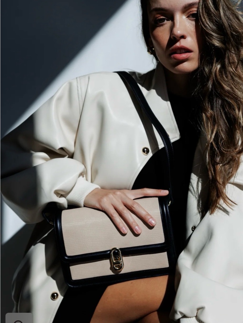 Nwt’s Jules Kate Mia Vegan Crossbody in Blush Lizard/Black